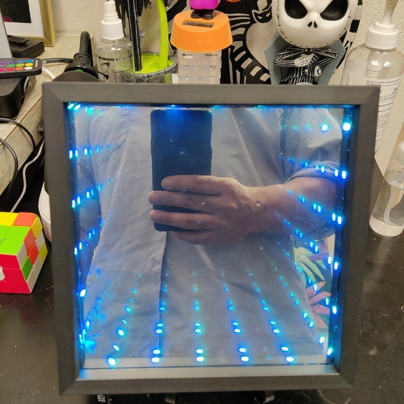 Hand made infinity mirror - Picture 7 of 10